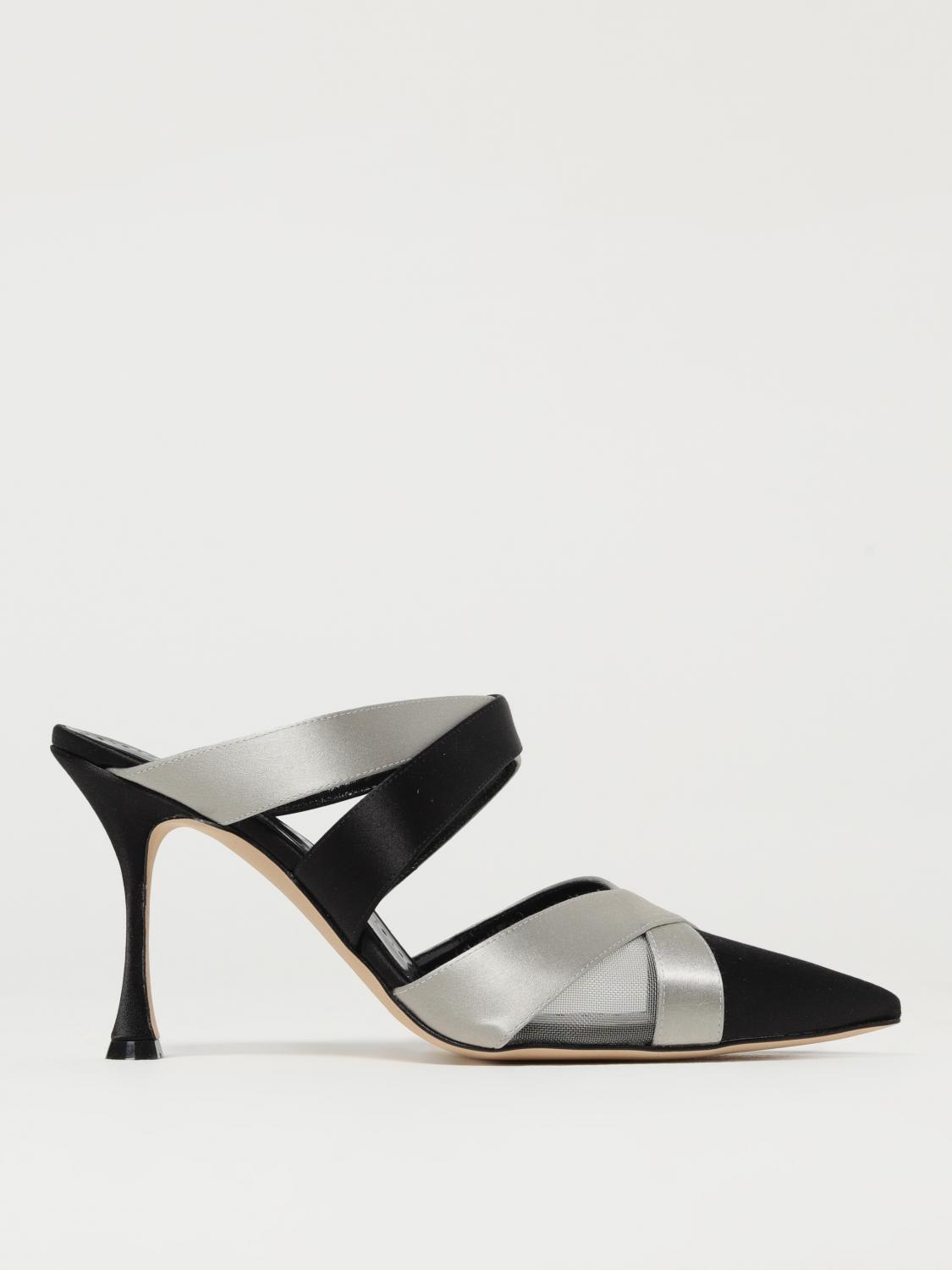 Manolo Blahnik Oyounak Pointed Toe Mules In Schwarz