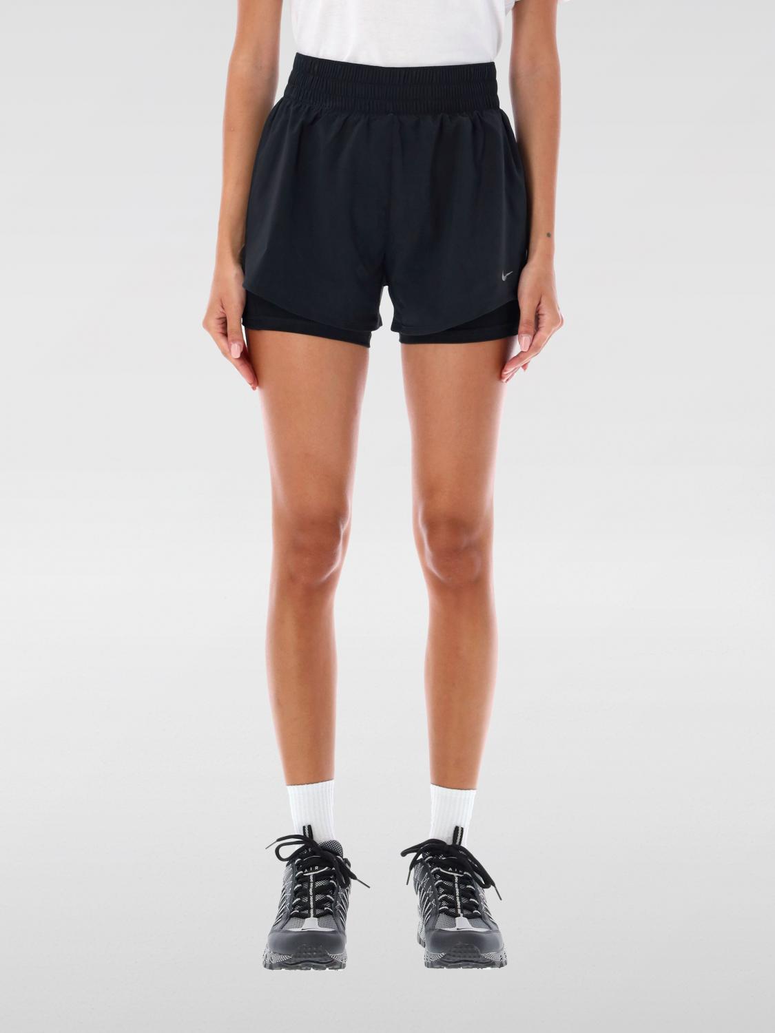 Nike Women's Strike Dri-fit Soccer Shorts In Schwarz