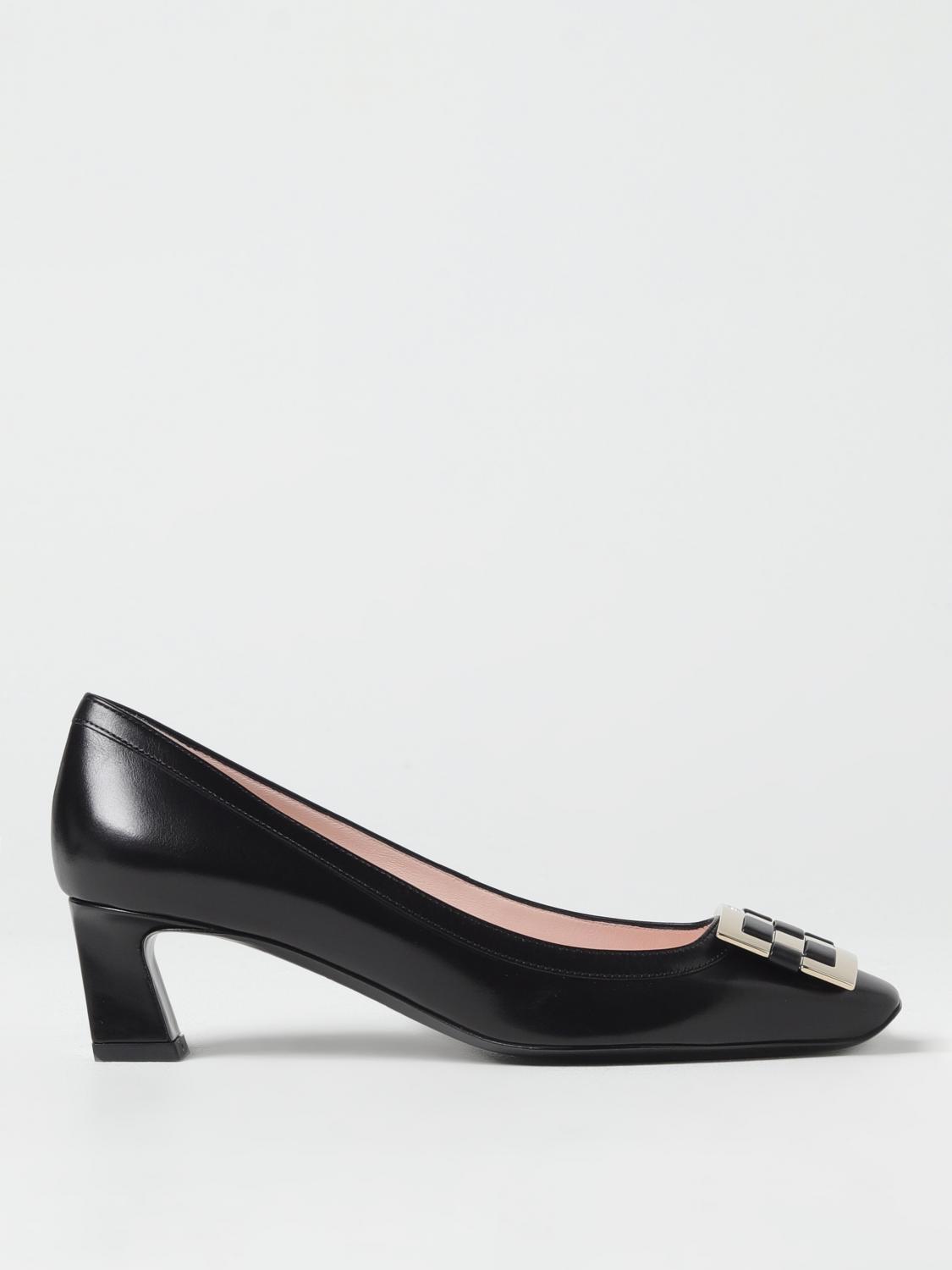 Roger Vivier Women Trompette Leather Pumps In Schwarz