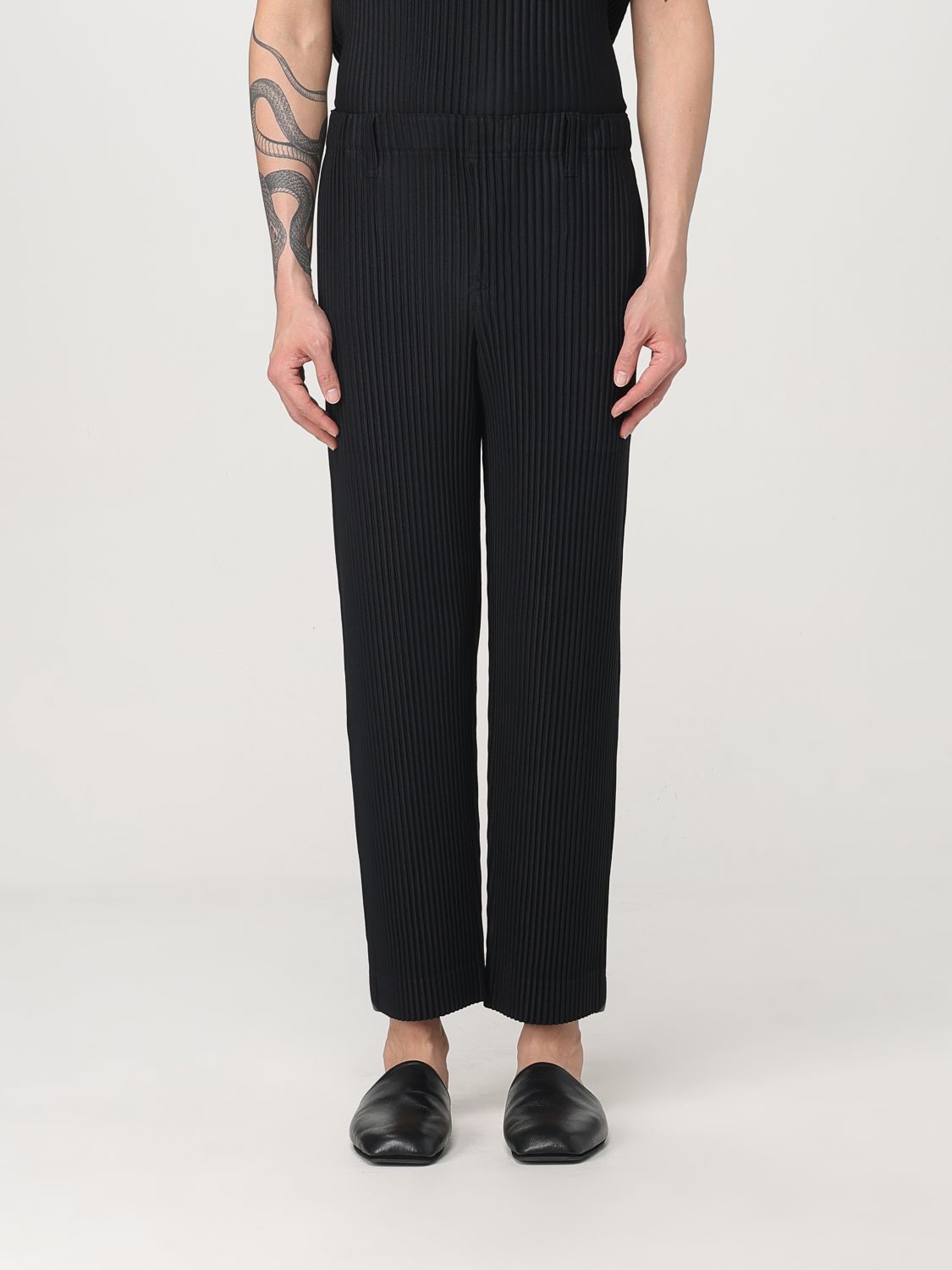 ISSEY MIYAKE PANTS HOMME PLISSE' ISSEY MIYAKE MEN COLOR BLACK G64399002