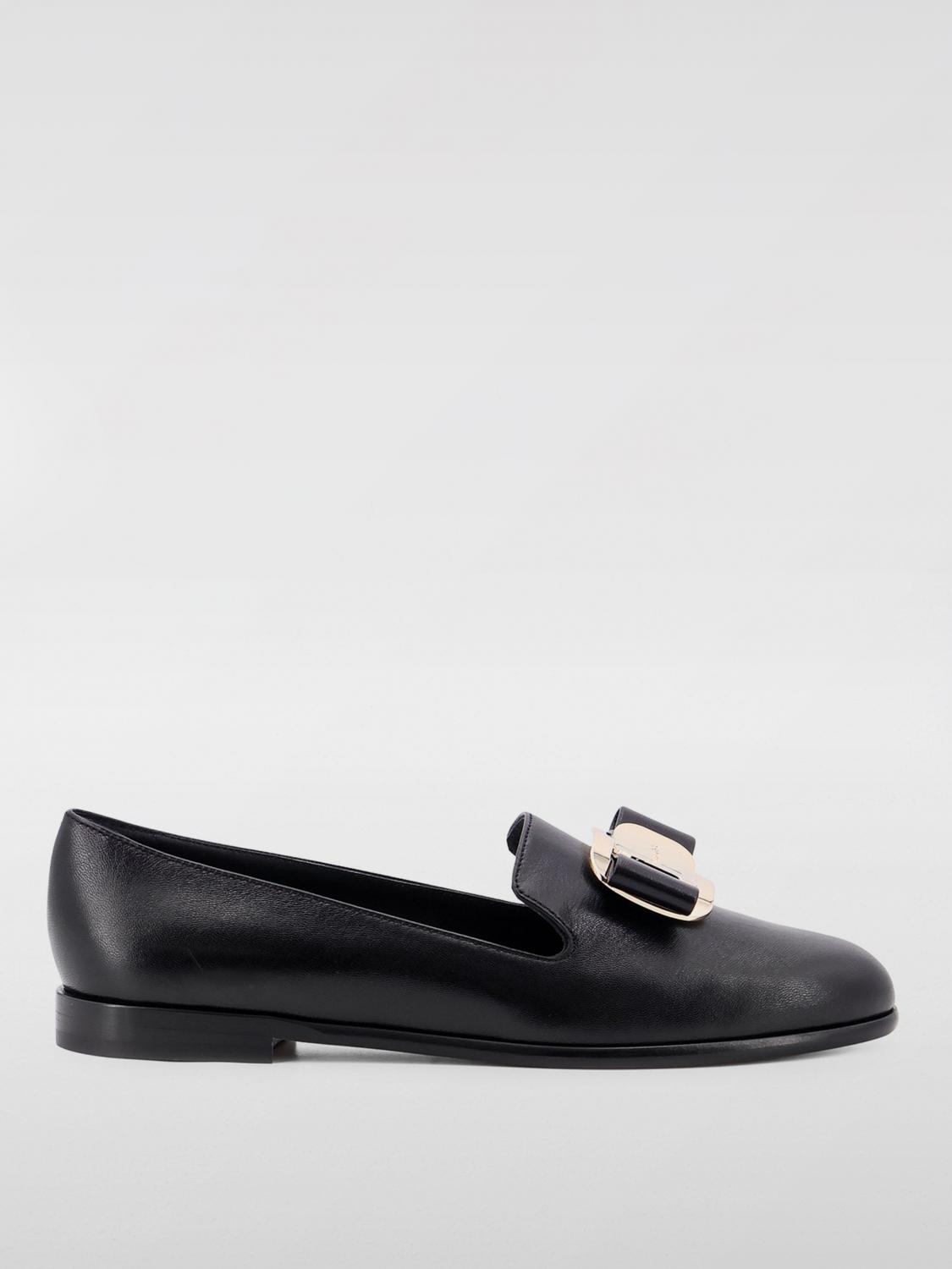 Ferragamo Zarina Leather Loafer In Schwarz