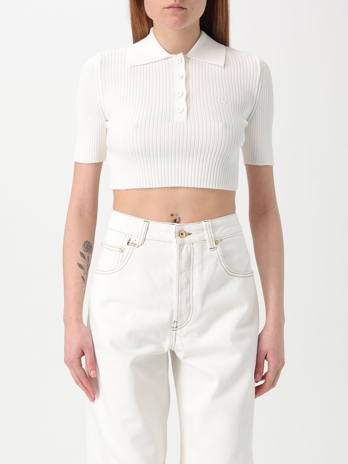 Courrèges Cropped Ribbed-knit Polo Shirt In Weiss