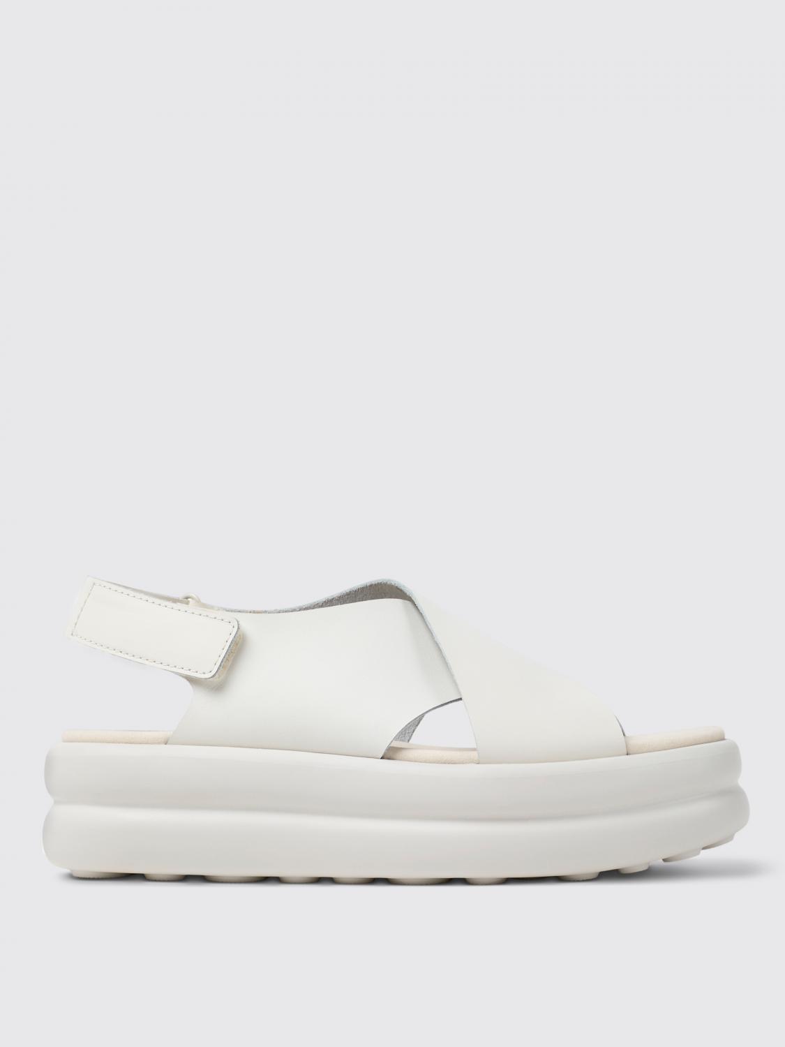 Camper Oruga Up In White