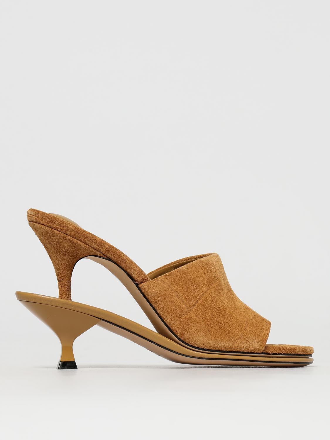Jacquemus Peep Toe Suede Kitten Heel Mules In Camel