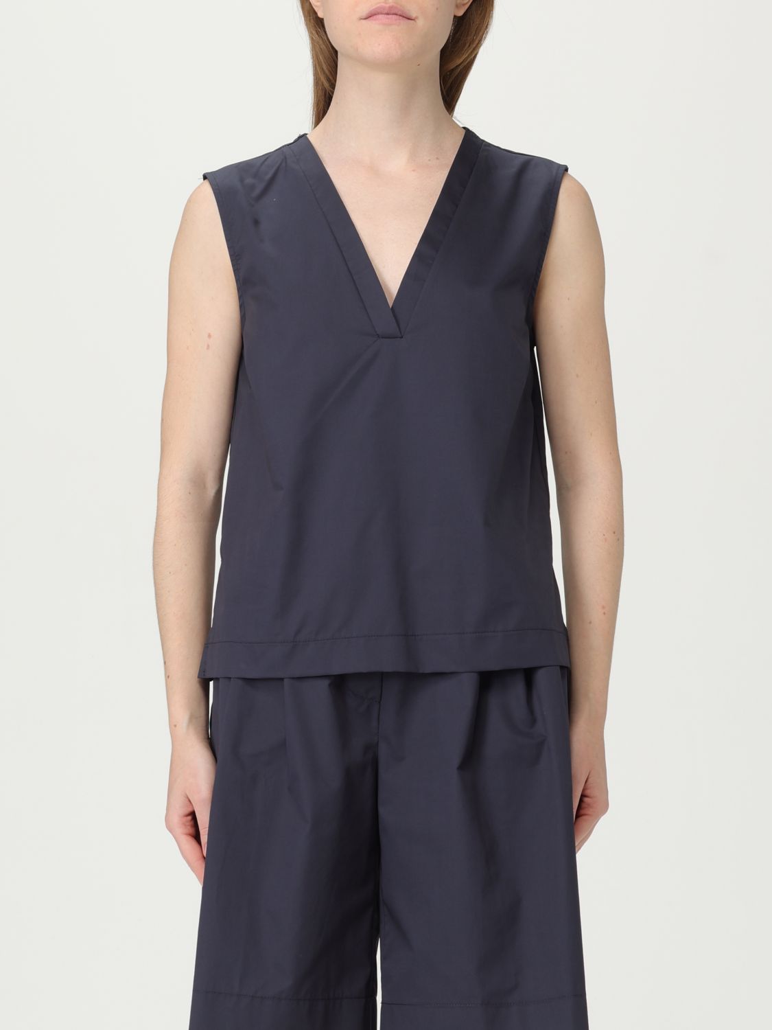 Kaos Sleeveless Top