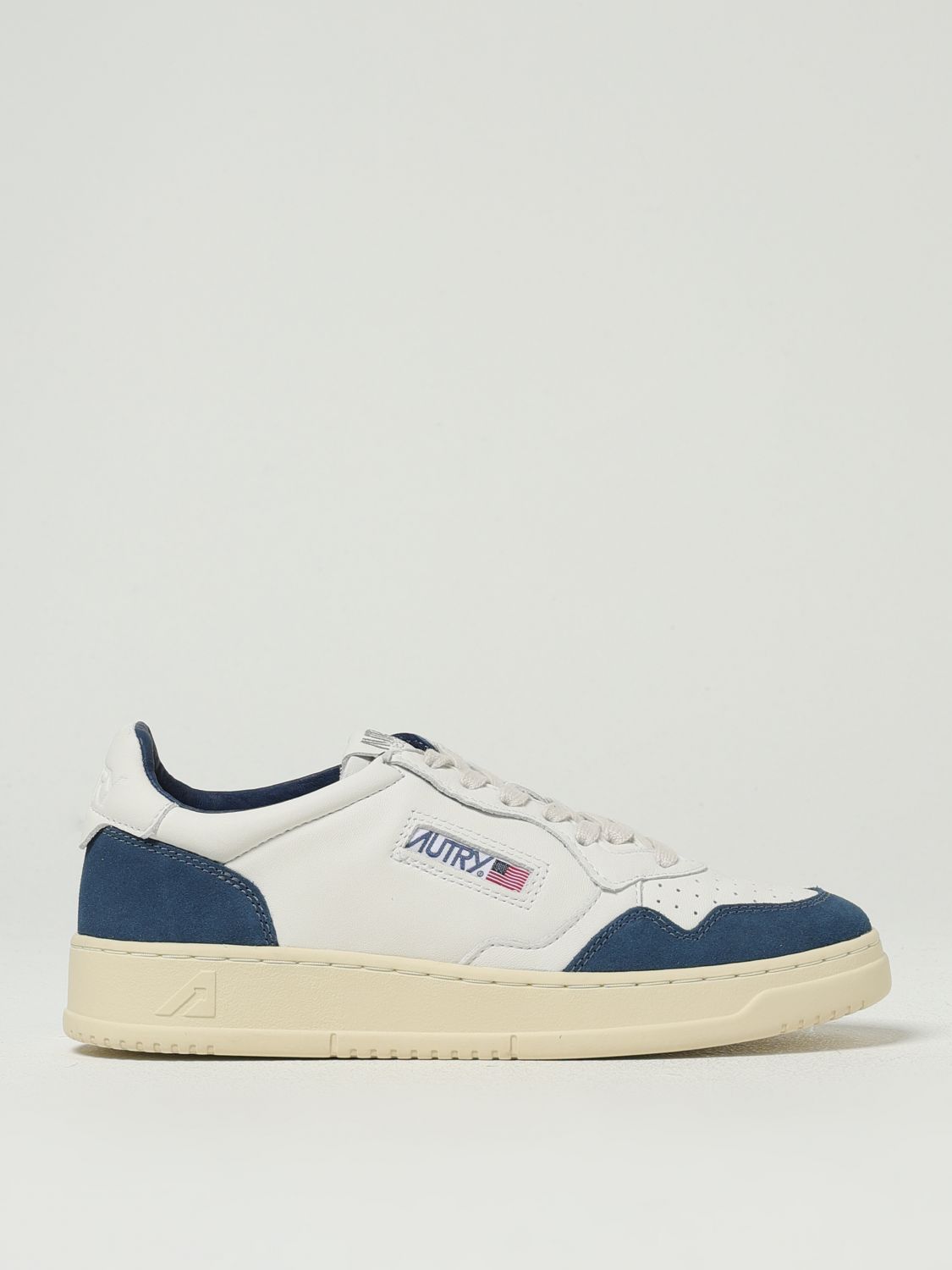 Autry 'medalist Low' White Low Top Sneakers With Side Logo Detail In Leather And Suede Man In White
