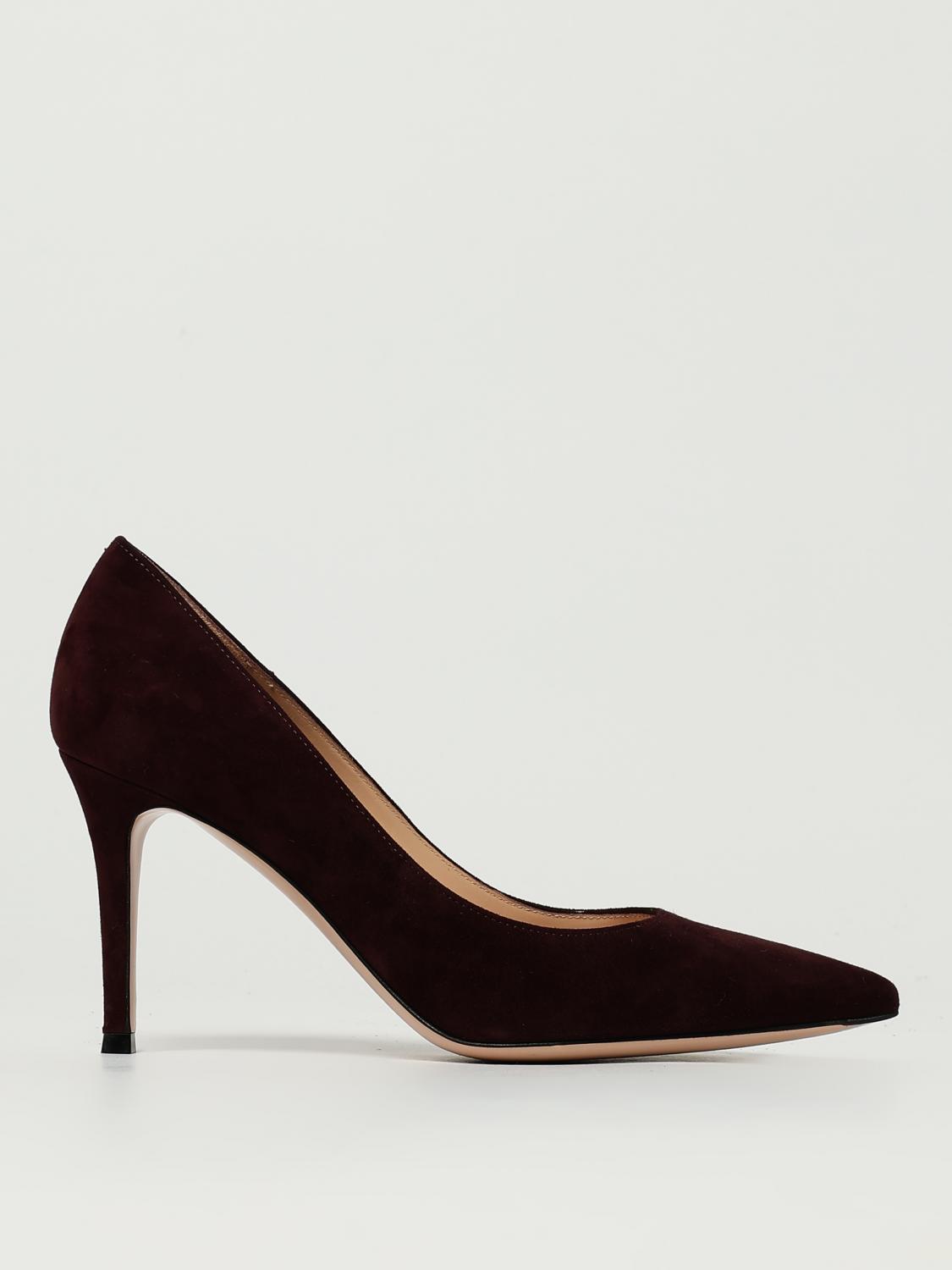 Gianvito Rossi Black Suede Pumps In Burgundy