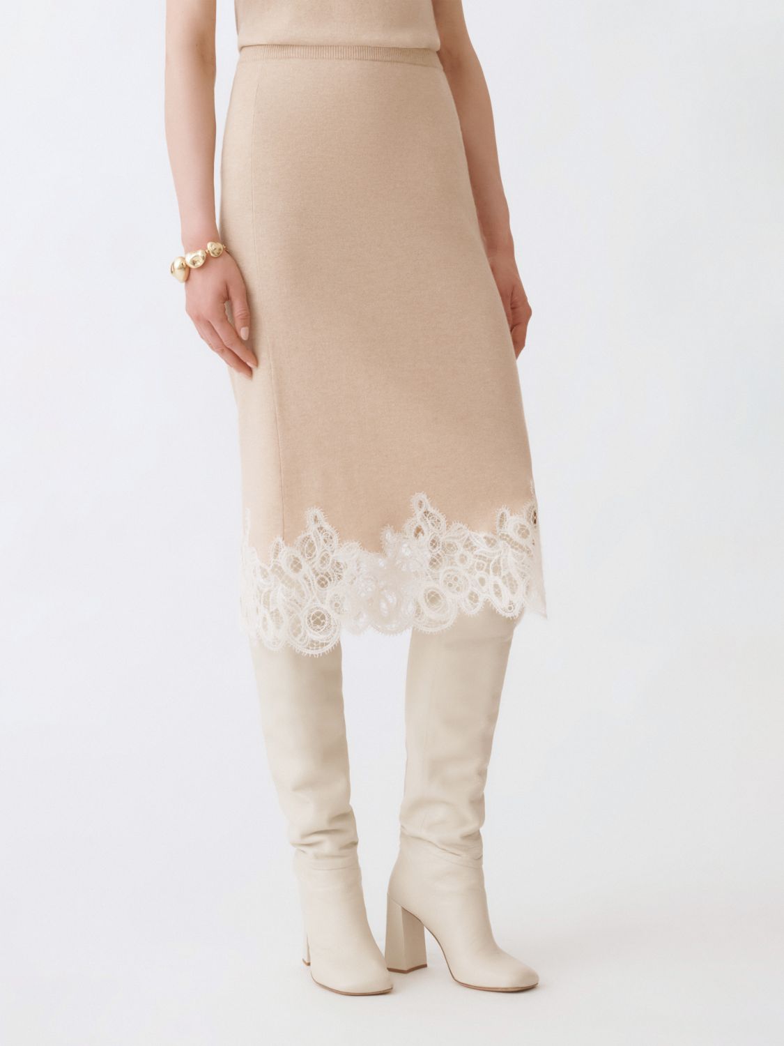 Fabiana Filippi Straight Lace-hem Knit Midi Skirt In Neutral
