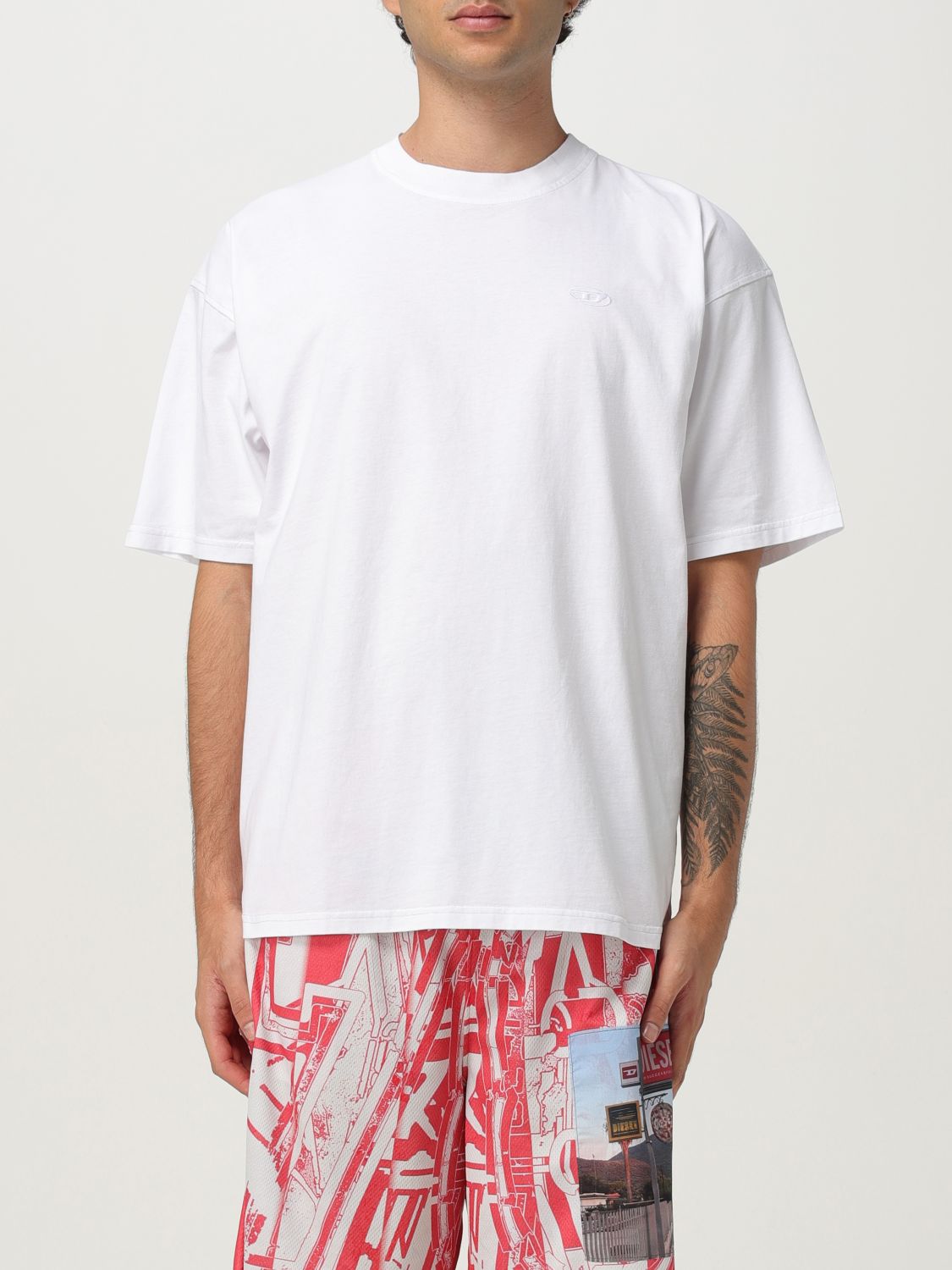 Diesel T-shirt Men Color White In Gray
