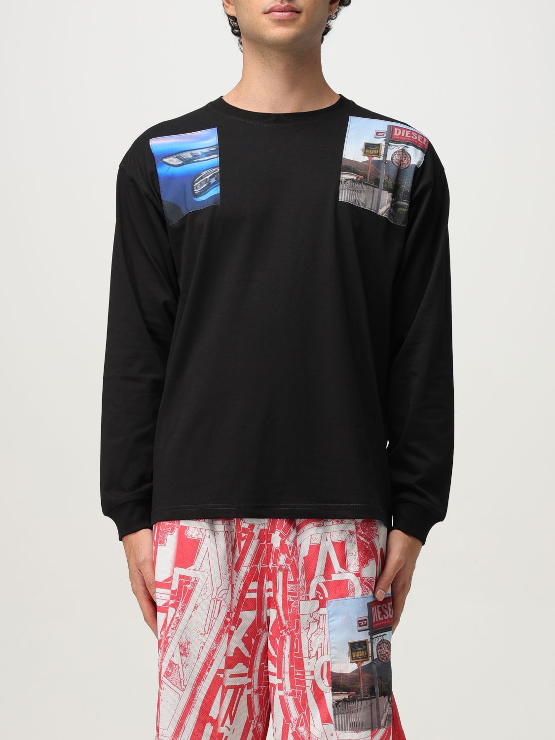 Diesel Long-sleeved Graphic T-shirt With Relaxed Fit In Black