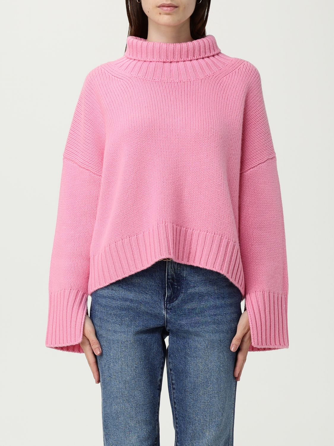 Soft Goat Girlfriend Cashmere Turtle-neck Jumper In Pink