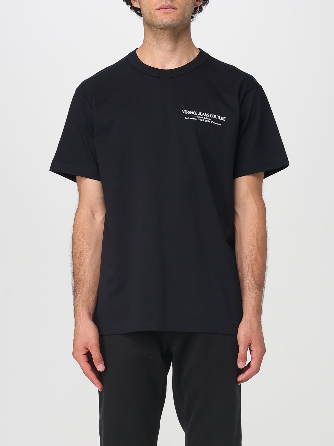 VERSACE JEANS COUTURE T-Shirt Men color Black　VERSACE JEANS COUTURE Tシャツ メンズ カラー ブラック VERSACE