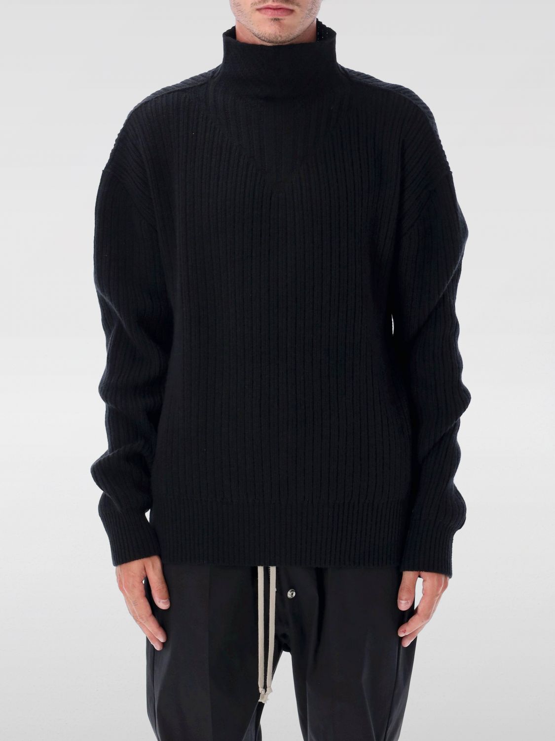Rick Owens Relaxed Fit Ribbed Turtleneck Sweater In Black