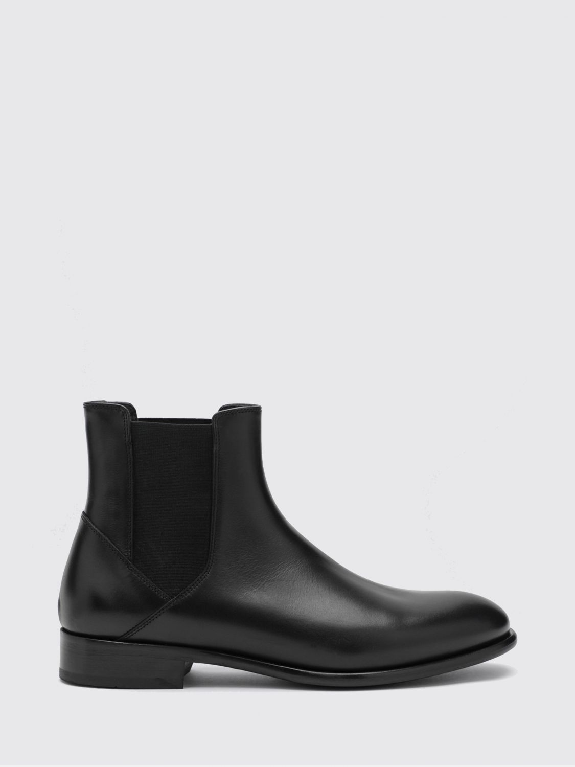 Doucal's Black Smooth Leather Ankle Boots In Black