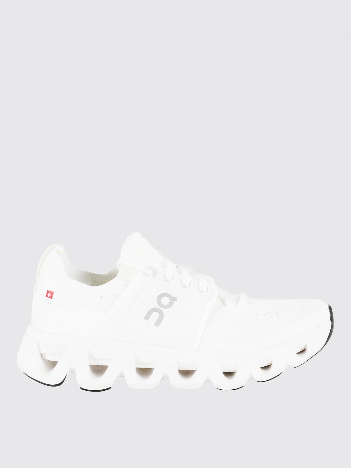 On Sneakers  Running Woman Color White In White