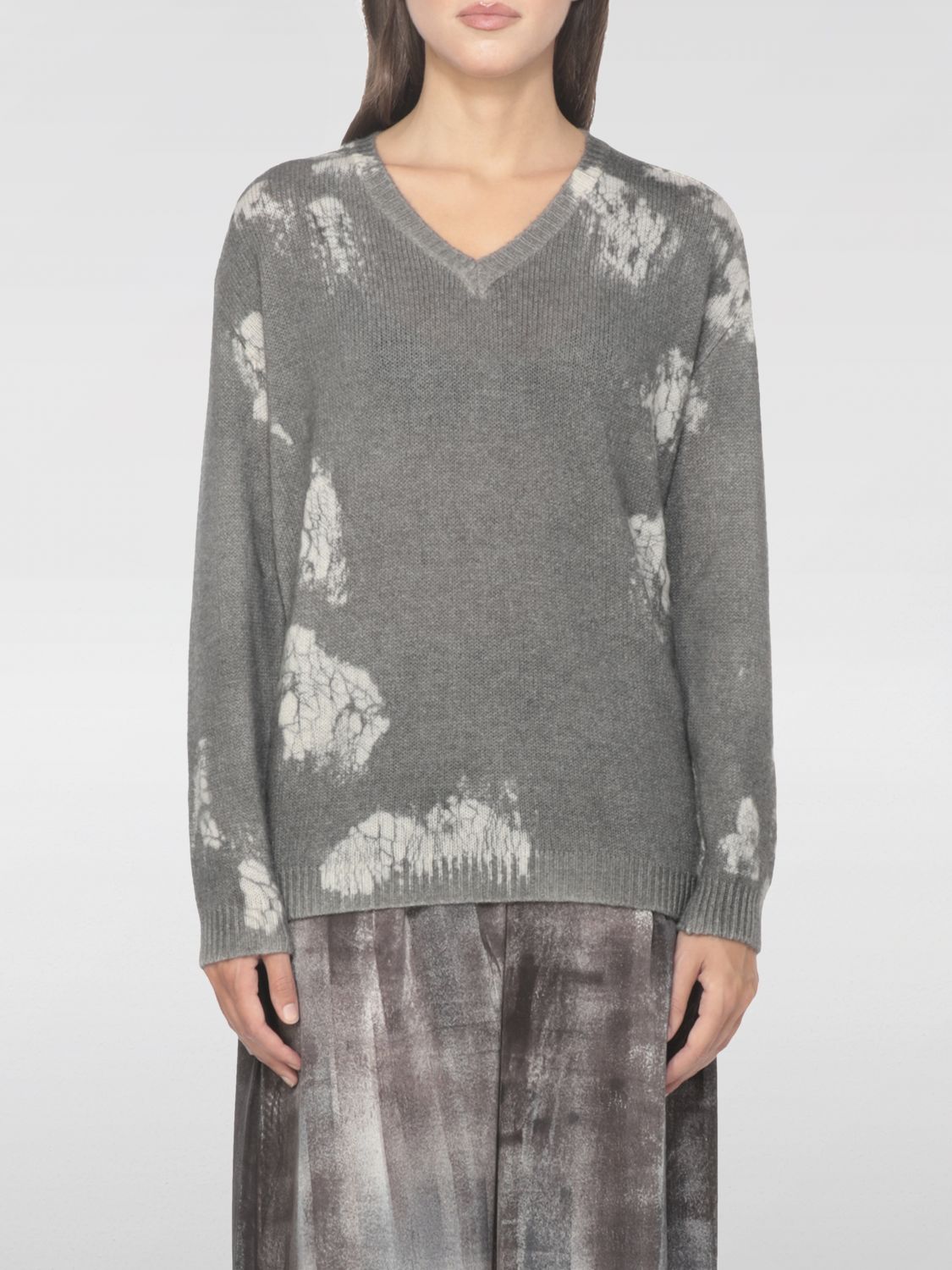 Avant Toi V-neck Cashmere Sweater In Gray