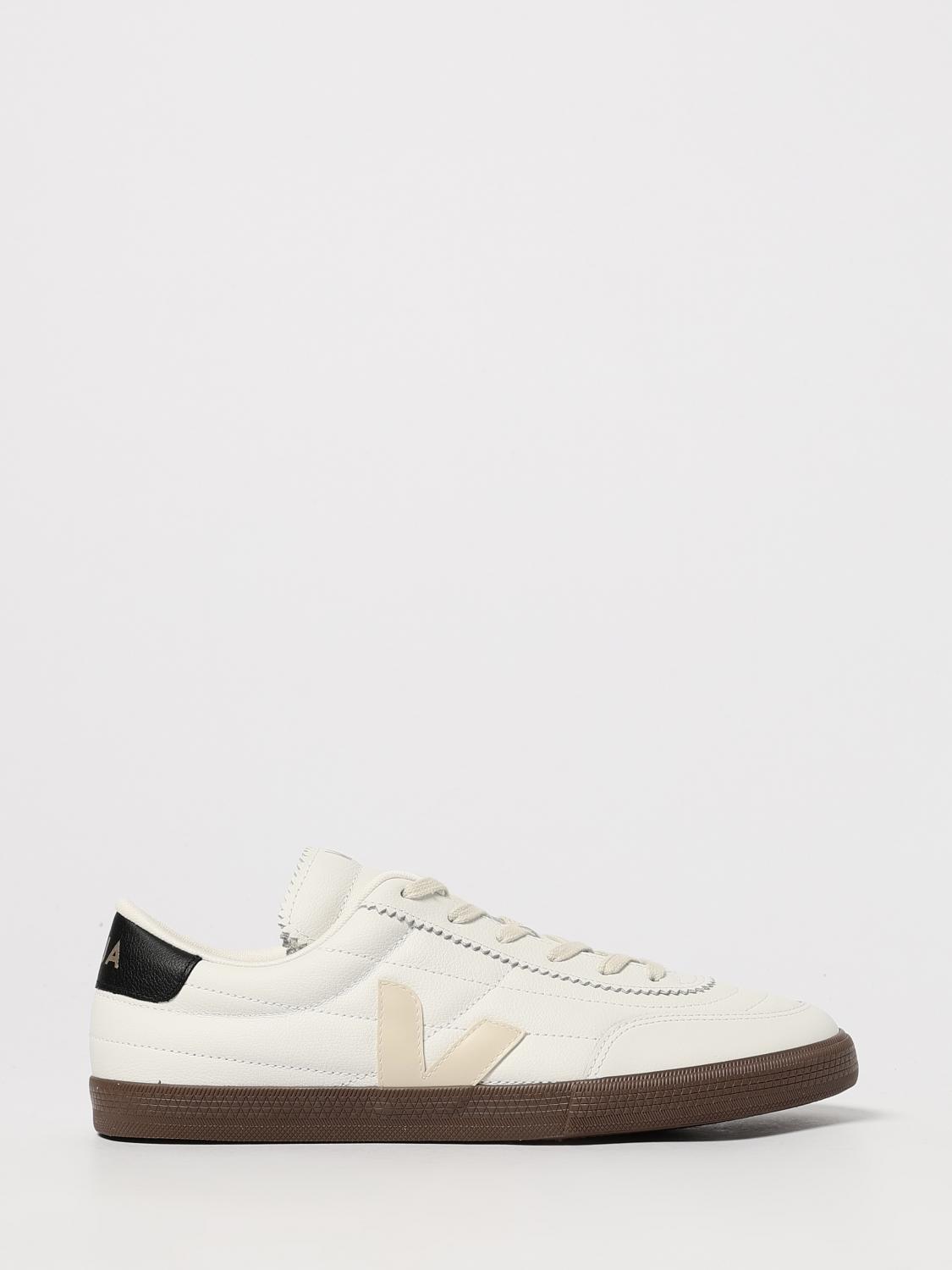 Veja Panenka In White