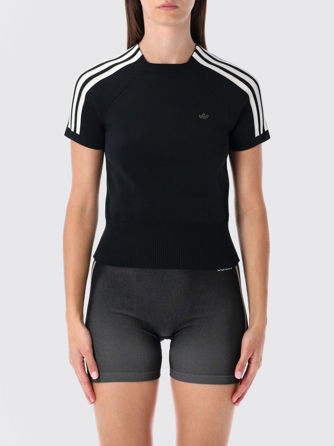 Adidas Originals Logo-embroidered T-shirt In Black