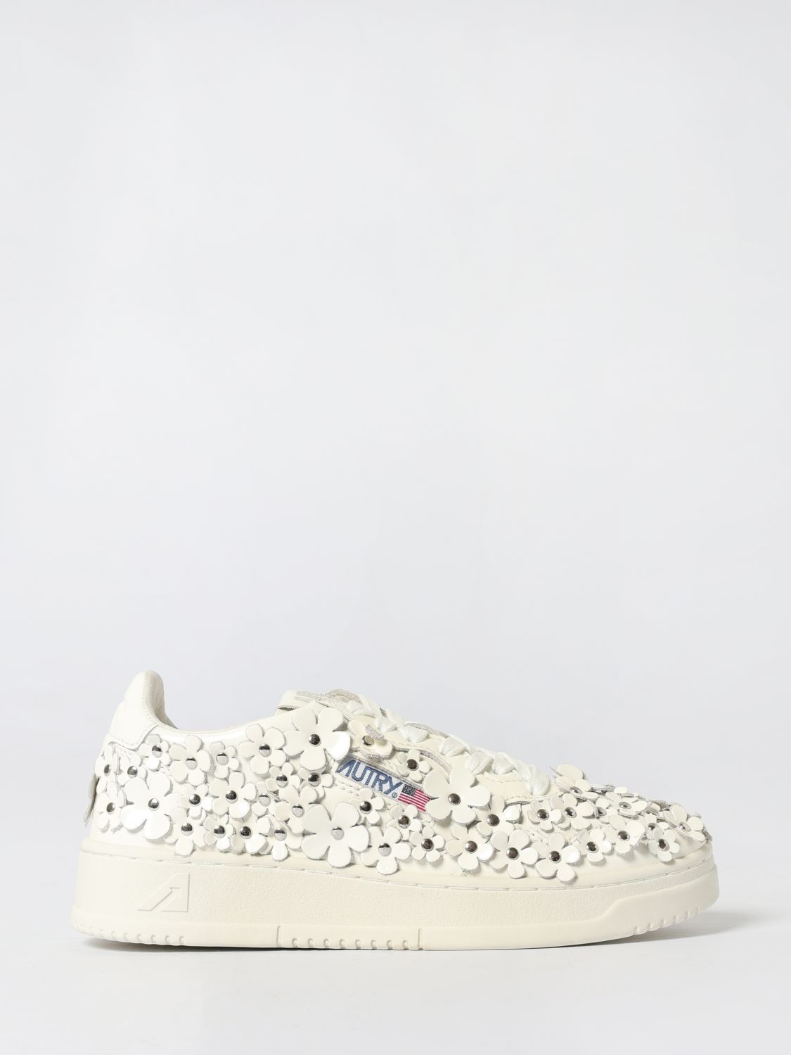 Autry Low-top Sneakers With Clean Silhouette And Rounded Toe In White