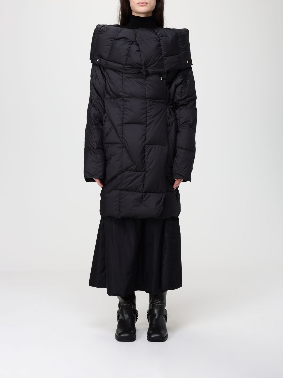 Add Button Quilted Top In Black