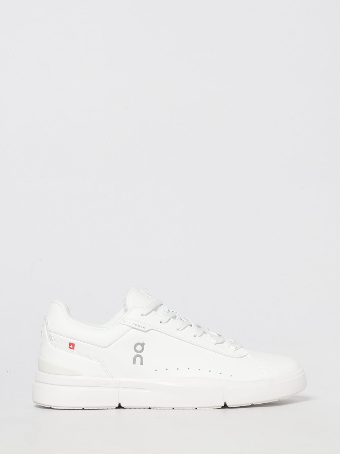 On Running The Roger Advantage Logo-print Sneakers In Red