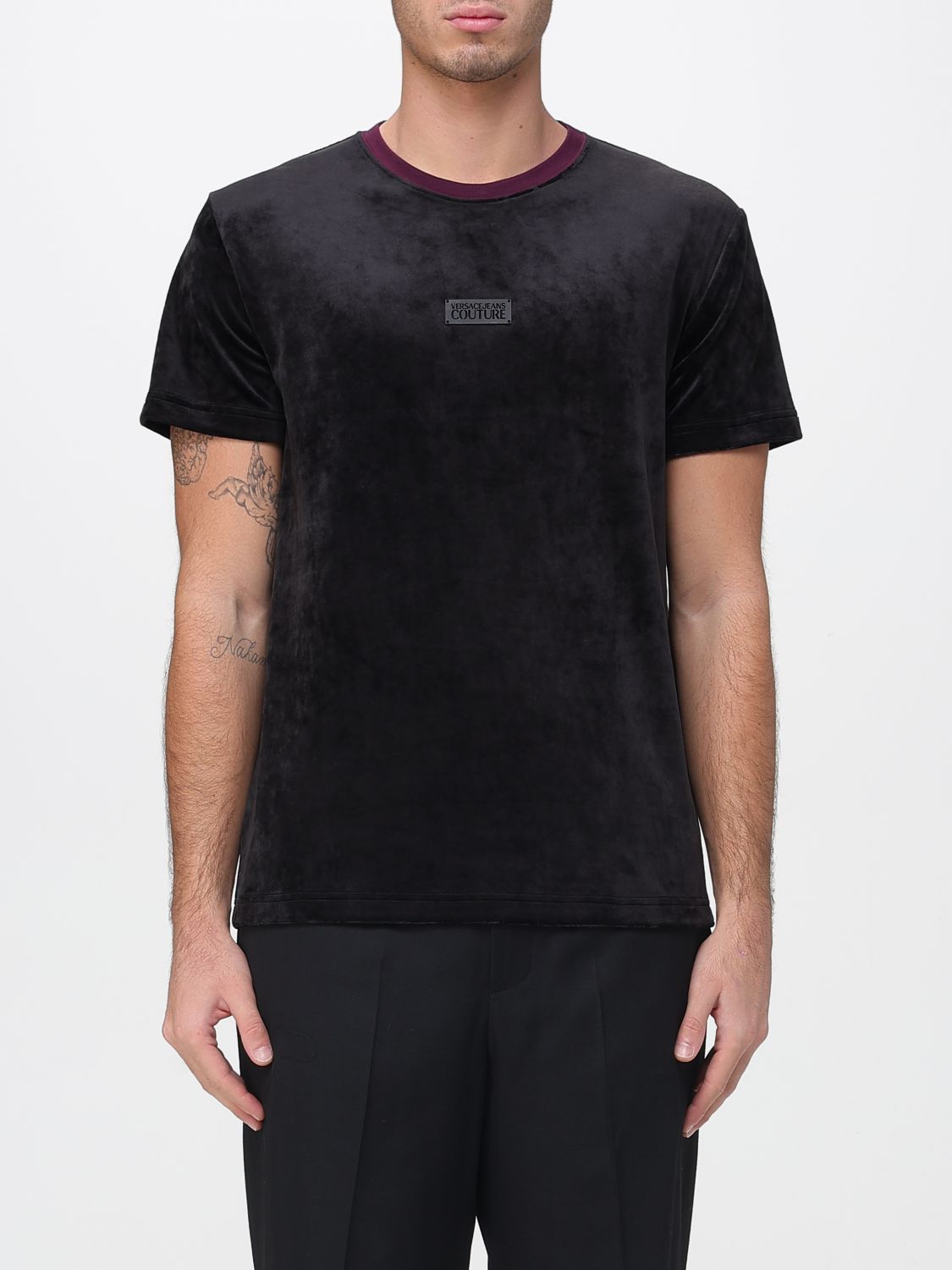 VERSACE JEANS COUTURE T-Shirt Men color Black　VERSACE JEANS COUTURE Tシャツ メンズ カラー ブラック VERSACE