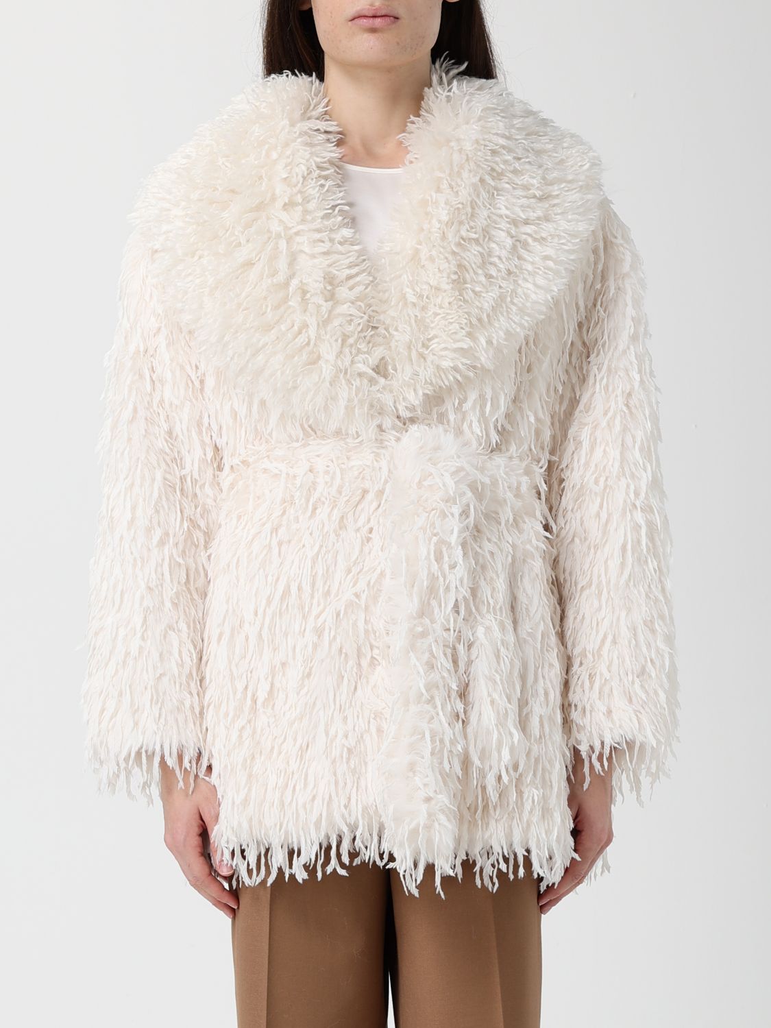 Jakke White Tavi Faux Fur Coat In White