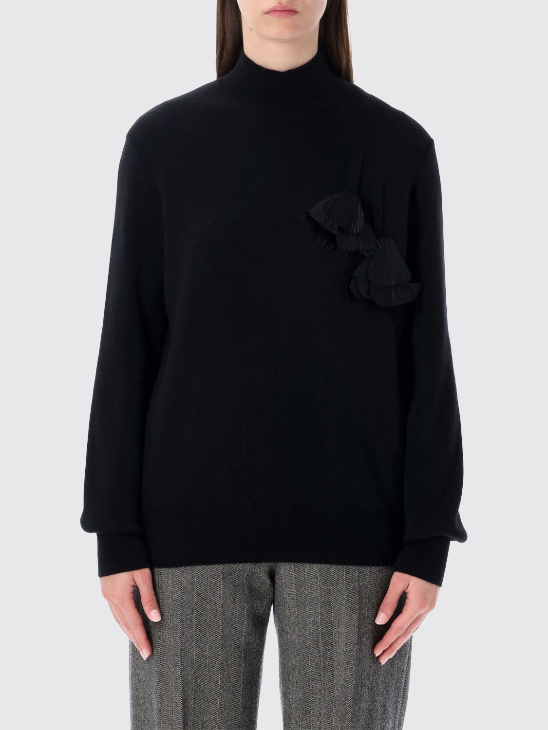 Ferragamo Knit Flower In Black