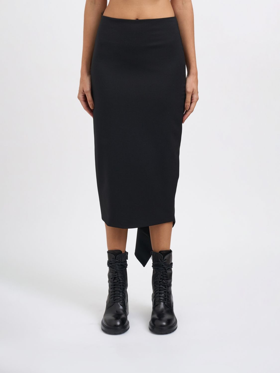The Latest Skirt Thelatest Woman Color Black In Black