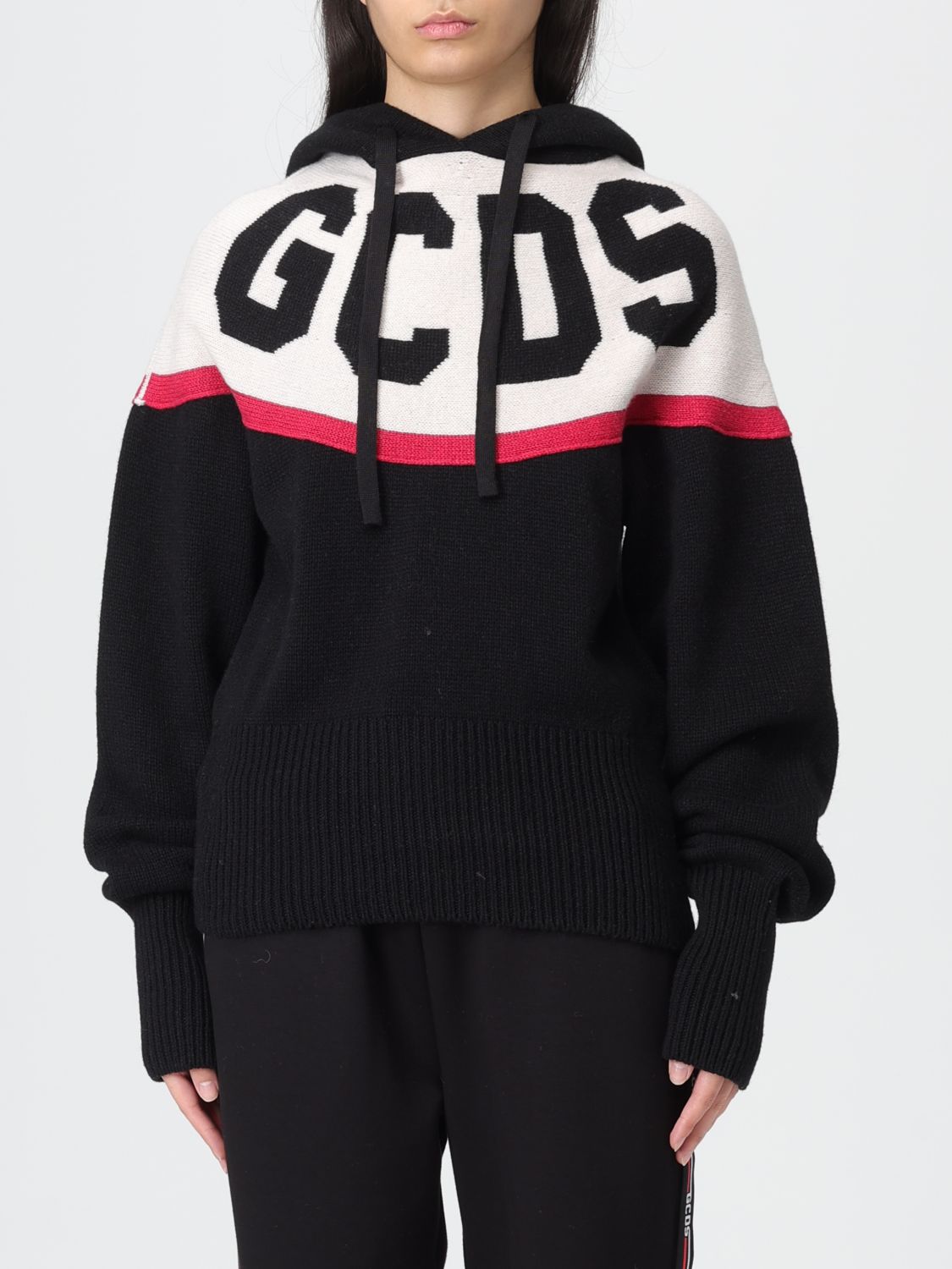 Gcds Logo Knit Cropped Hoodie In Black