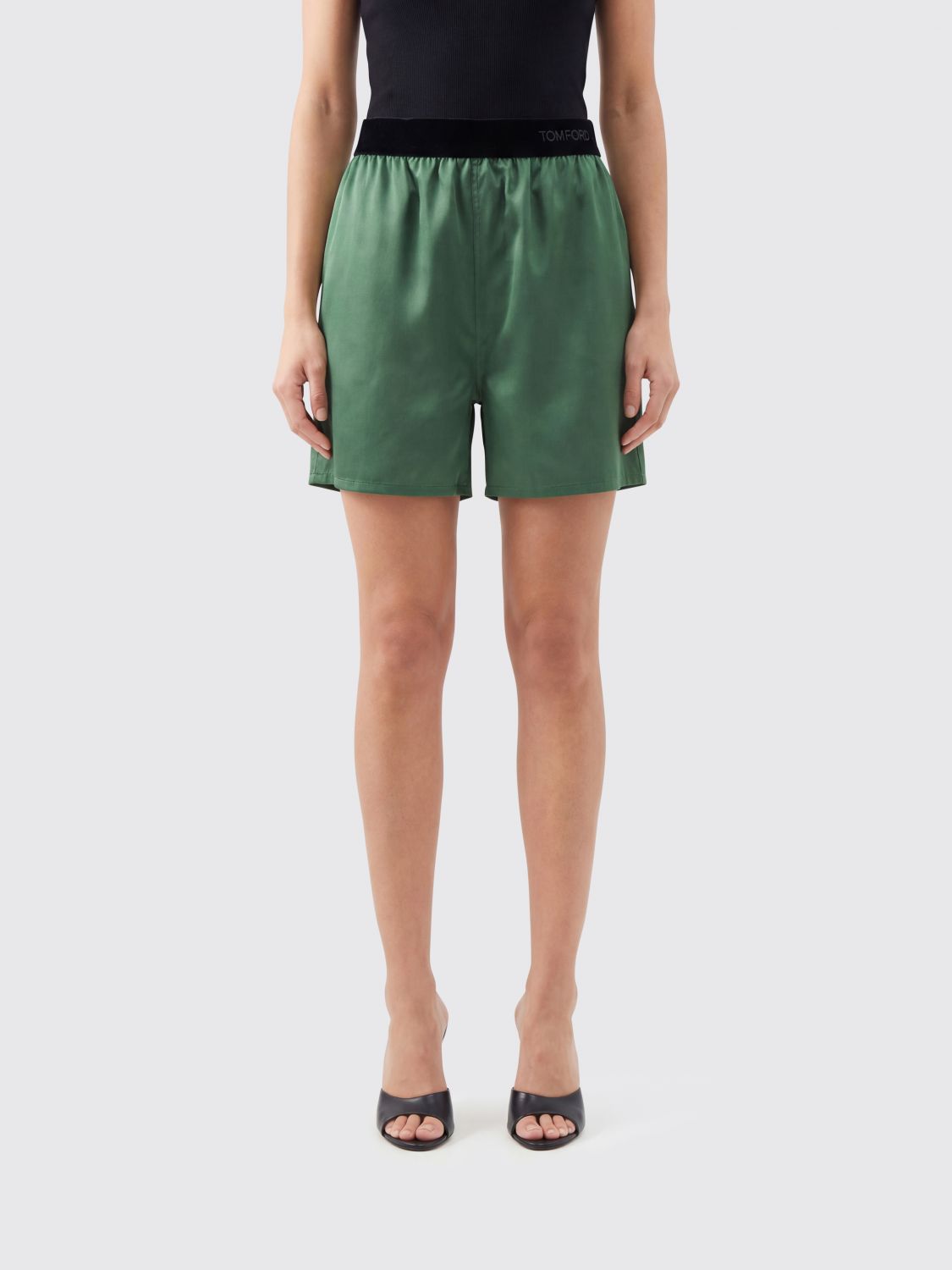 TOM FORD TOM FORD Shorts Woman color Moss Green　TOM FORD ショートパンツ ウーマン カラー モスグリーン
