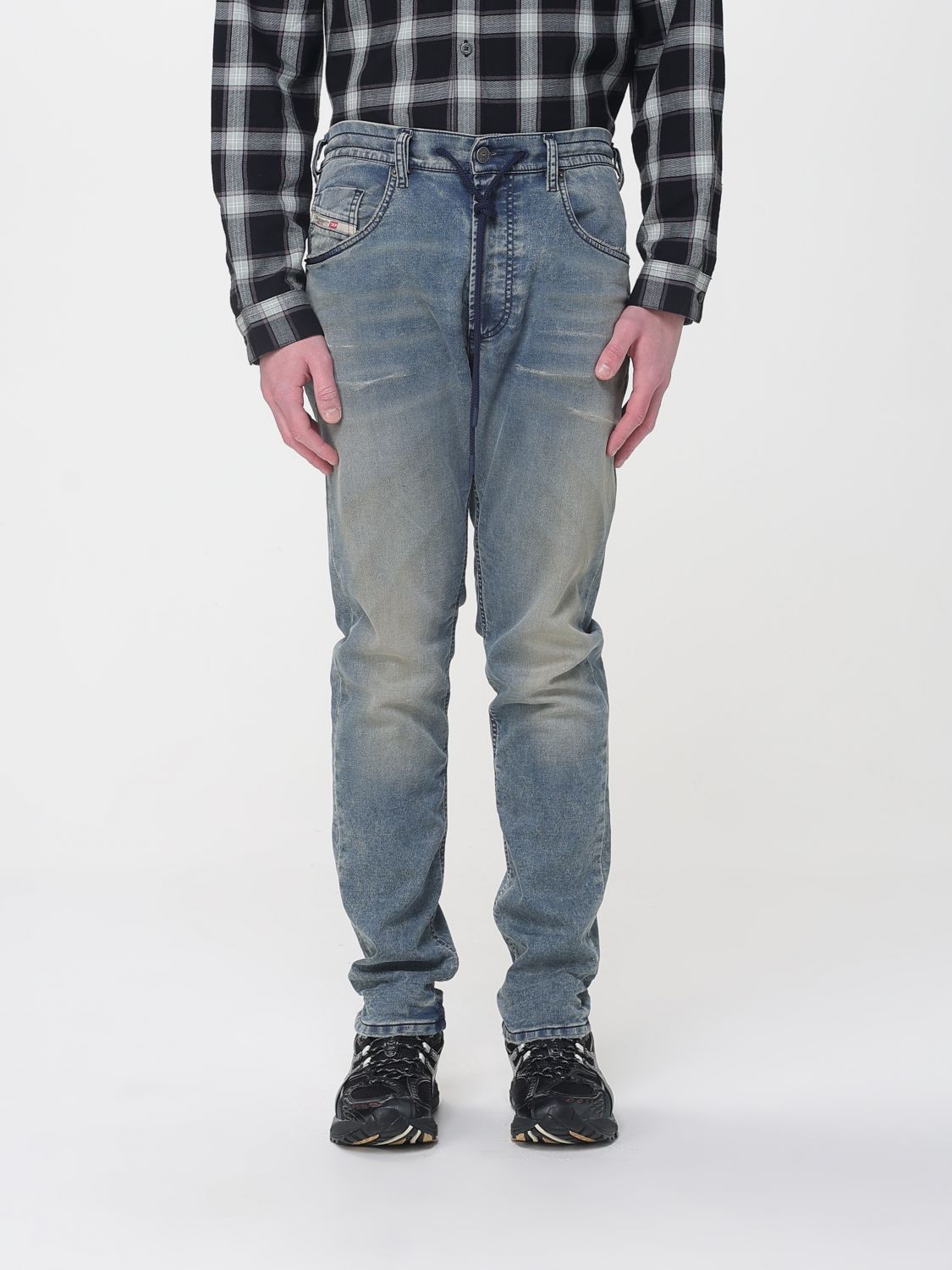 DIESEL Jeans Men color Blue　DIESEL ジーンズ メンズ カラー ブルー DIESEL