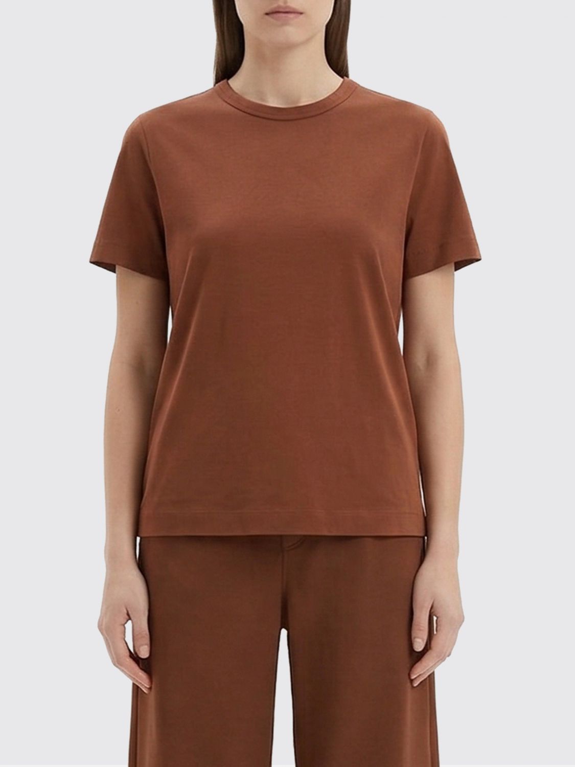 BRUNELLO CUCINELLI BRUNELLO CUCINELLI T-Shirt Woman color Red　BRUNELLO CUCINELLI T シャツ 女性カラー レッド