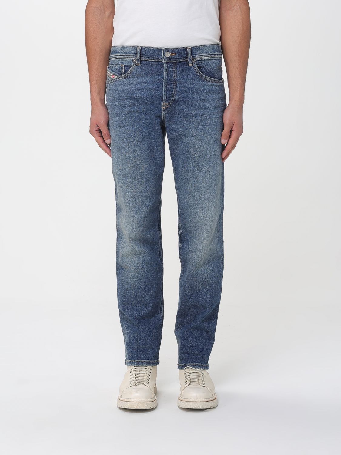 DIESEL Jeans Men color Blue　DIESEL ジーンズ メンズ カラー ブルー DIESEL
