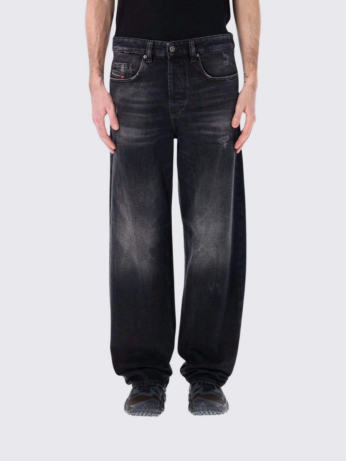 DIESEL Jeans Men color Blue　DIESEL ジーンズ メンズ カラー ブルー DIESEL
