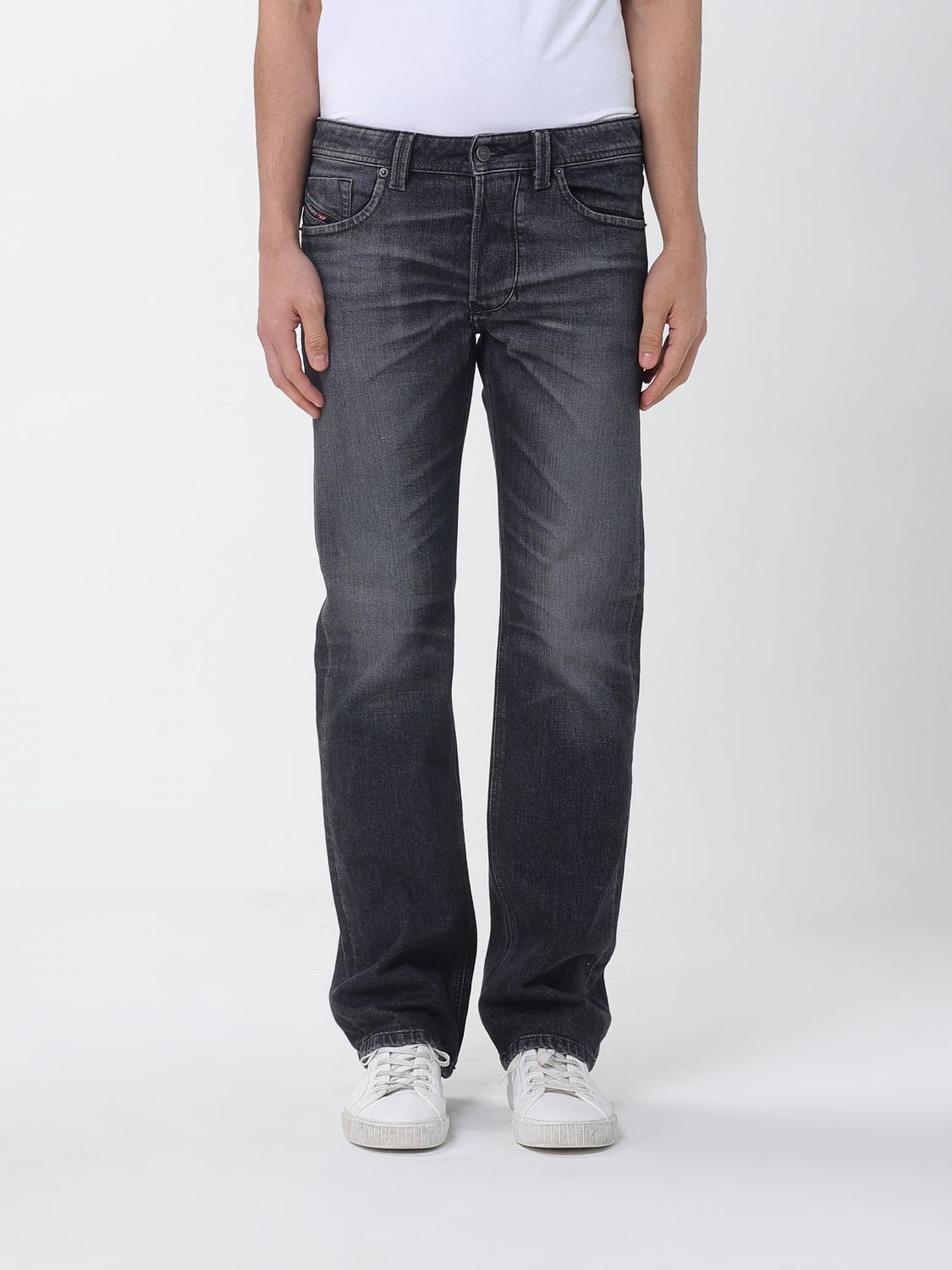 DIESEL Jeans Men color Blue　DIESEL ジーンズ メンズ カラー ブルー DIESEL