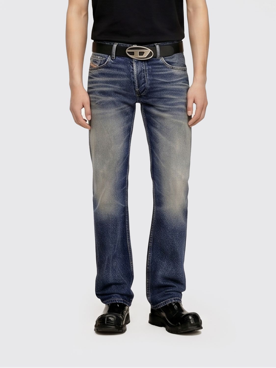 DIESEL Jeans Men color Blue　DIESEL ジーンズ メンズ カラー ブルー DIESEL