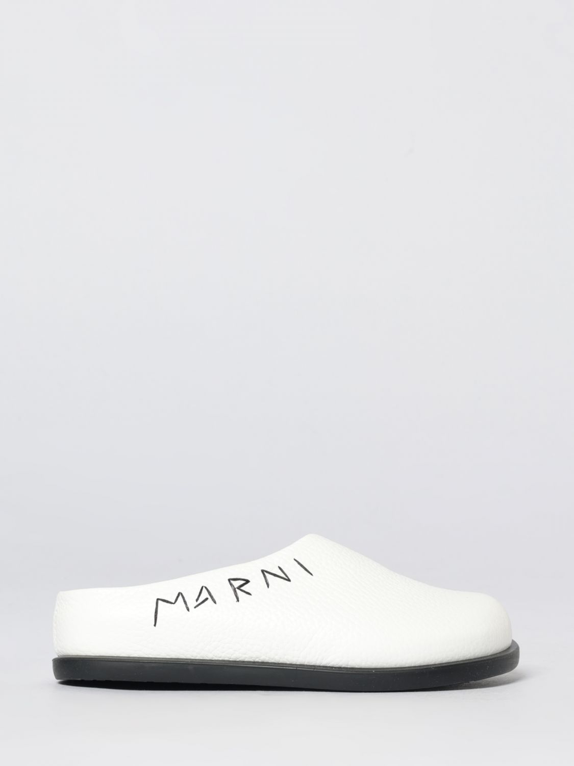 MARNI Hammered Leather Mules with Embroidered Logo　MARNI ハンマード レザー ミュール 刺繍ロゴ入り MARNI