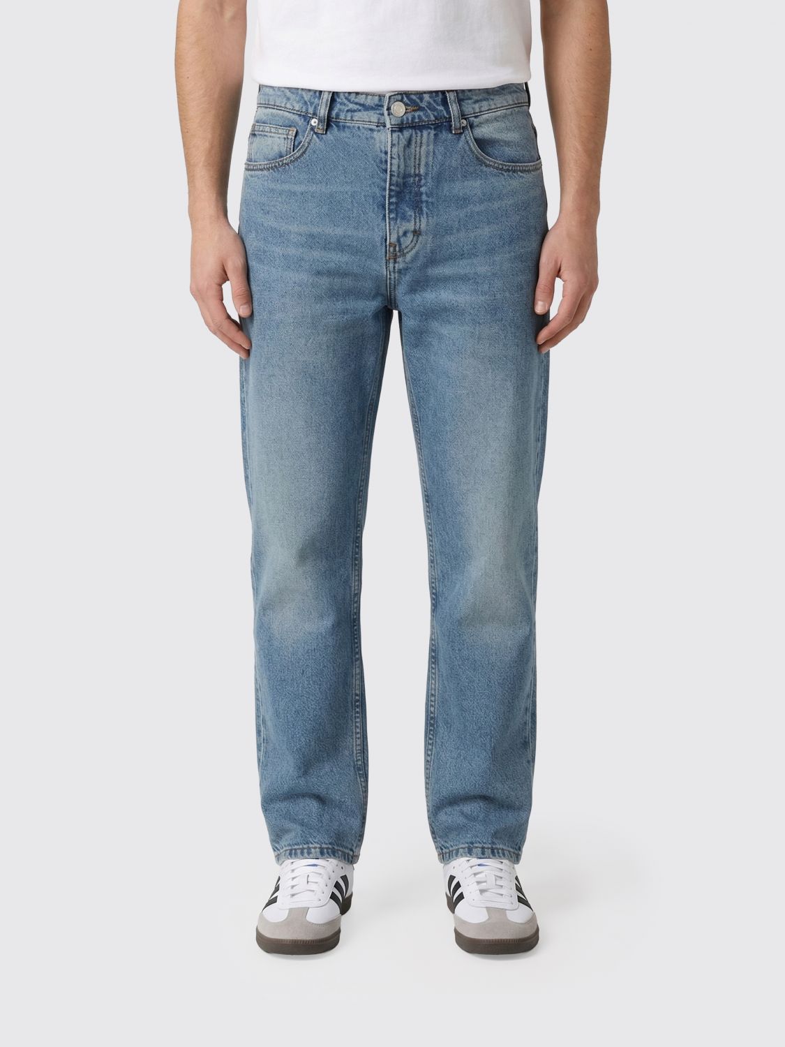 AMI PARIS Straight Jeans in Cotton Denim　AMI PARIS ストレートジーンズ (コットンデニム) AMI