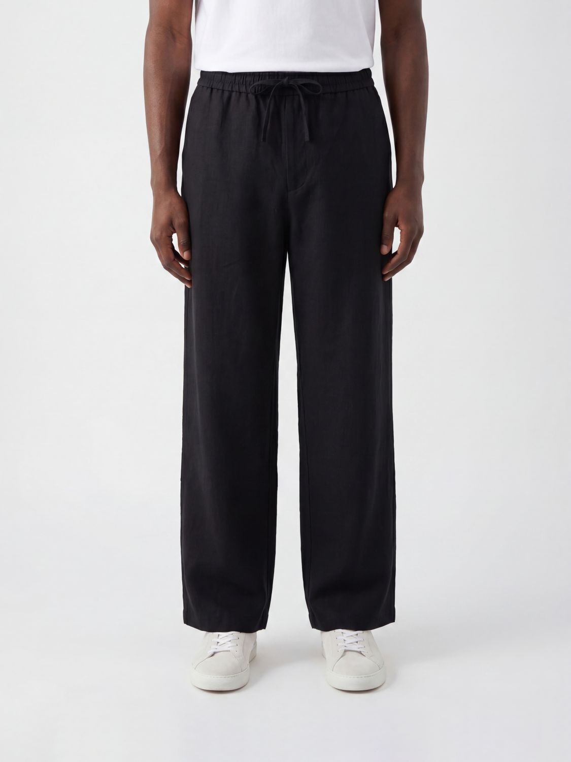 AMI PARIS Pants Men color Black 1