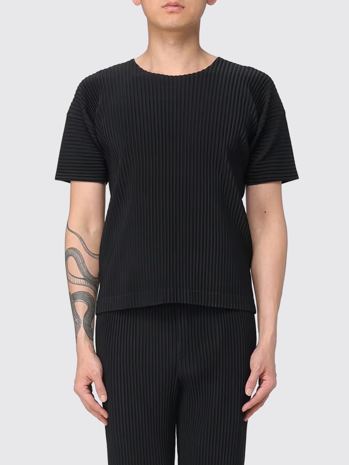 HOMME PLISSE' ISSEY MIYAKE Pleated Polyester T-Shirt　HOMME PLISSE' ISSEY MIYAKE プリーツ ポリエステル Tシャツ HOMME
