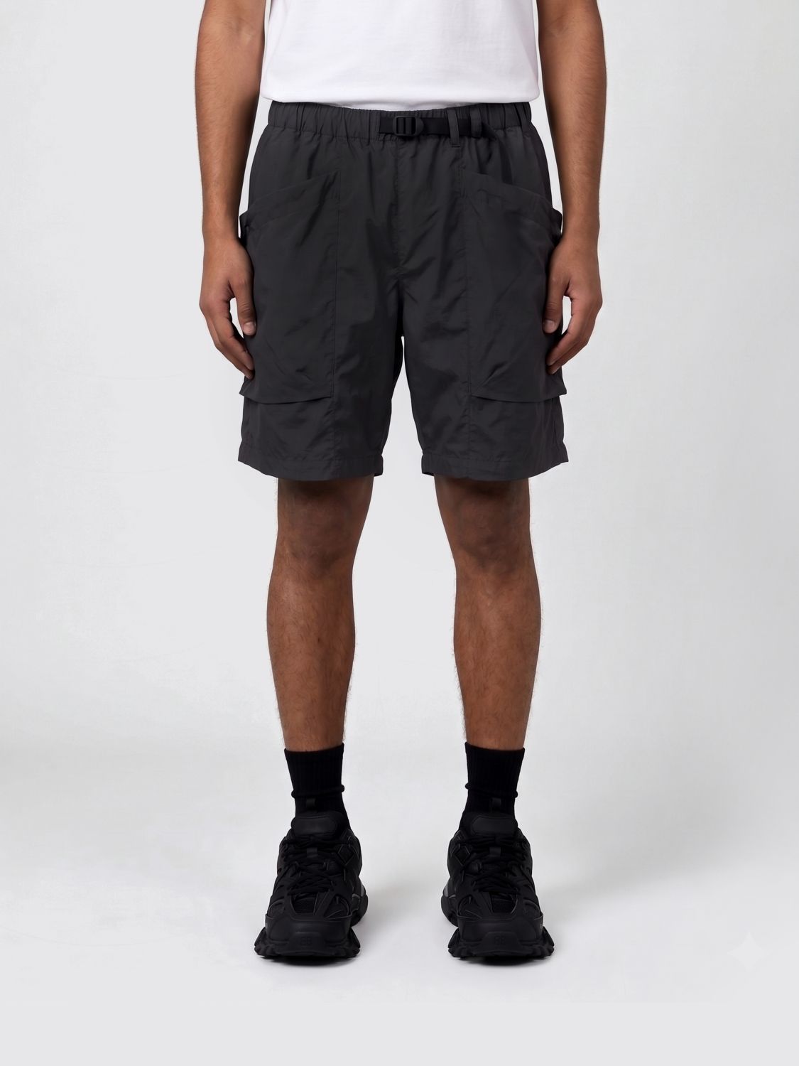 GOLDWIN Pants Men color Black