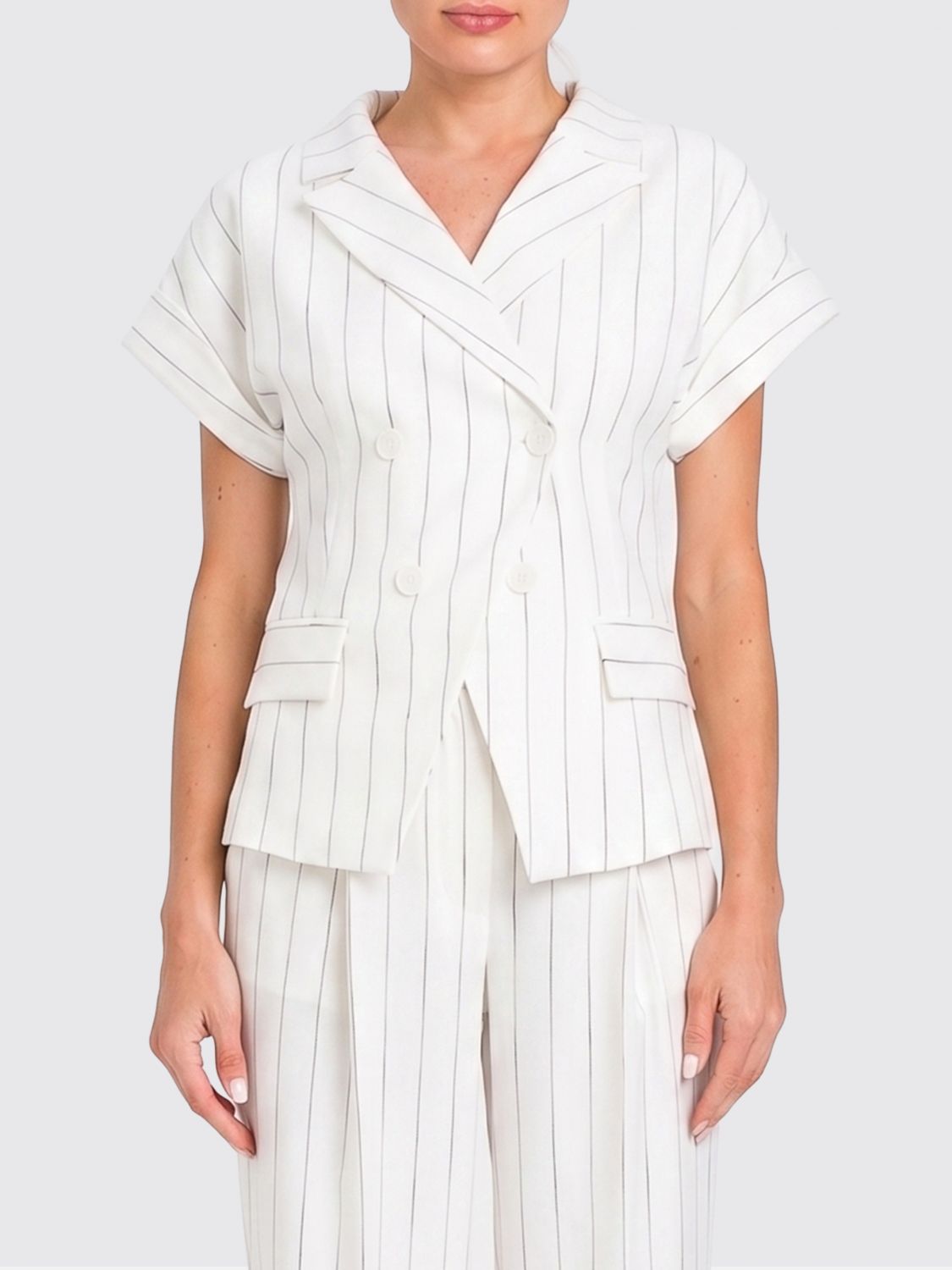 Actitude Twinset Short-Sleeved Pinstripe Double-Breasted Cropped Blazer