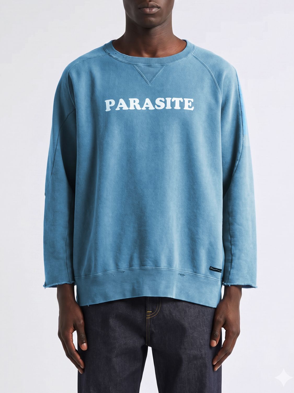 UNDERCOVER Relaxed Fit Cotton Crewneck Jumper with Slogan Print　UNDERCOVER リラックスフィット コットン クルーネック ジャンパー スローガンプリント付き UNDERCOVER