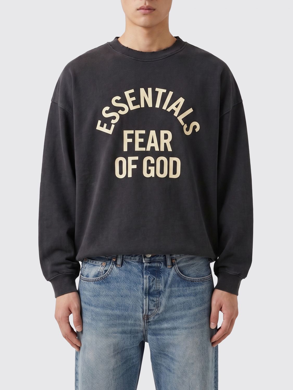 FEAR OF GOD ESSENTIALS Cotton Crewneck Jumper with Logo and Dropped Shoulders　FEAR OF GOD ESSENTIALS ロゴ付き コットン クルーネック ジャンパー ドロップショルダー FEAR