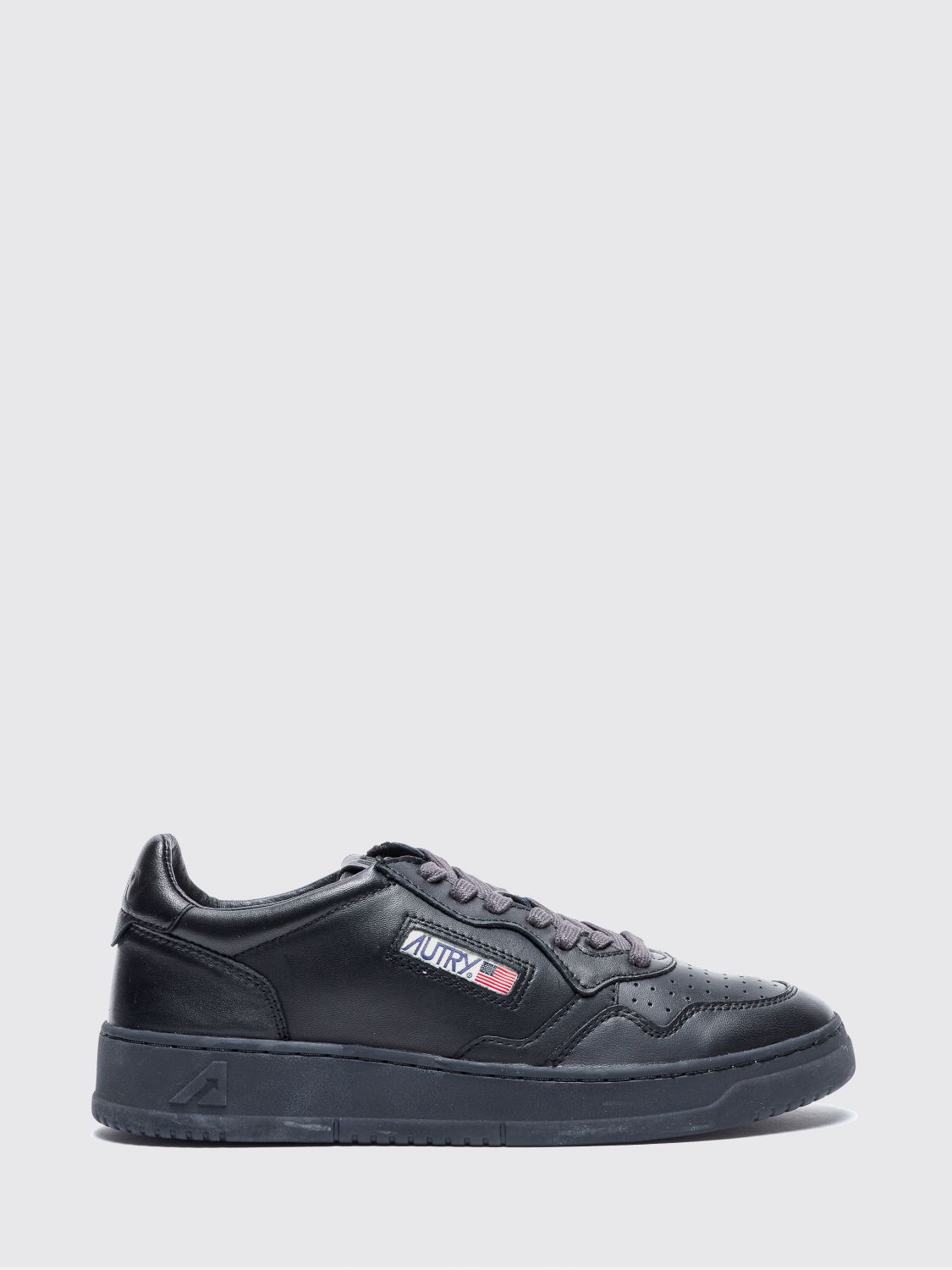 AUTRY Medalist Low Leather Sneakers AUTRY Medalist Low Leather Sneakers