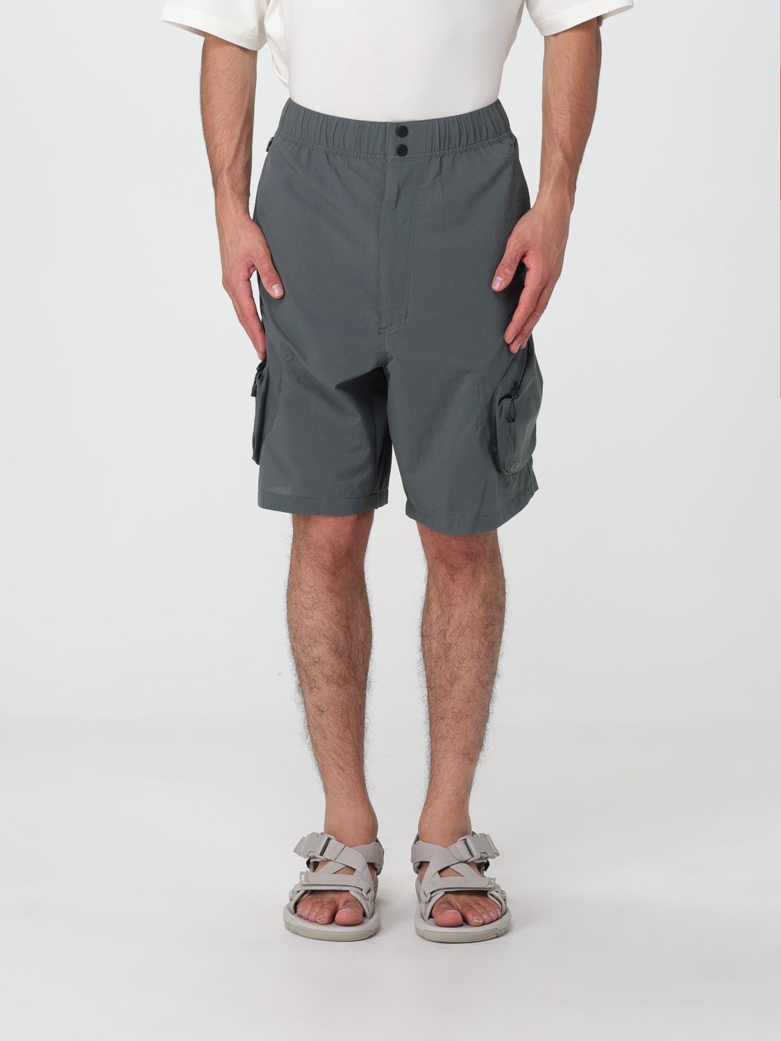OAKLEY Shorts cargo in tessuto tecnico con tasche America