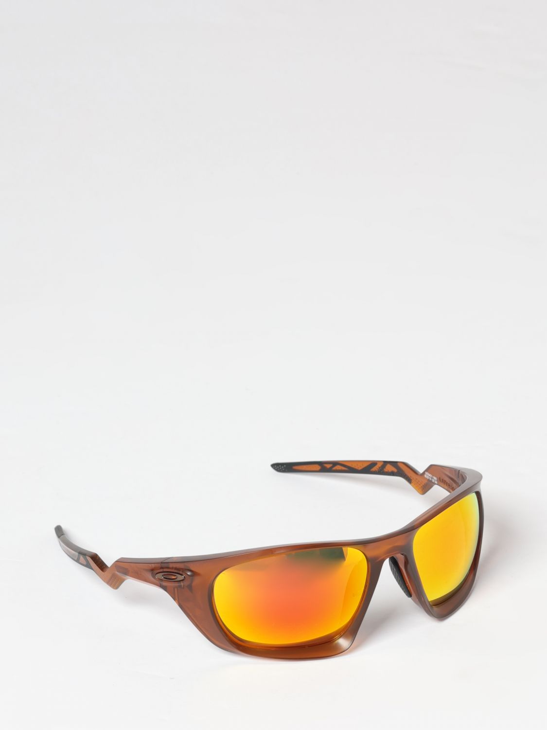 OAKLEY Occhiali da sole Lateralis a mascherina in O Matter con naselli TruBridge