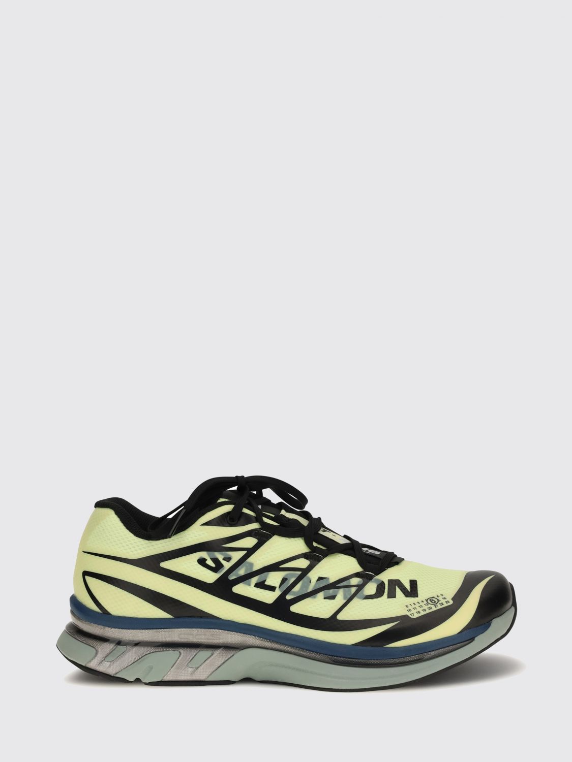 MM6 MAISON MARGIELA Sneakers Men color Black
