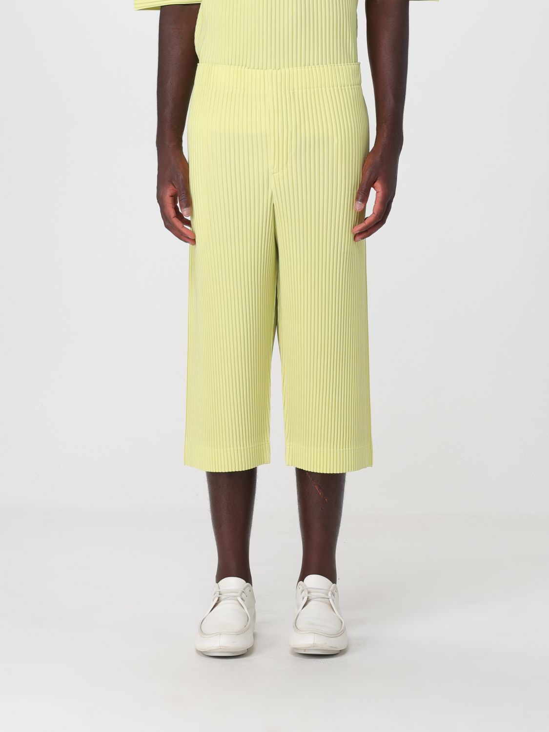 HOMME PLISSE' ISSEY MIYAKE Pantaloni cropped slim Homme Plissé Issey Miyake in tessuto tecnico plissettato